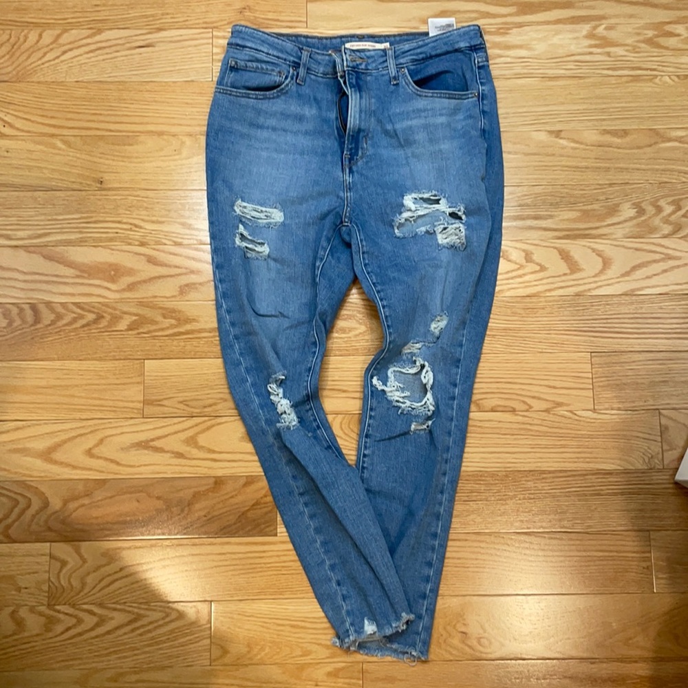 Distressed Levi jeans